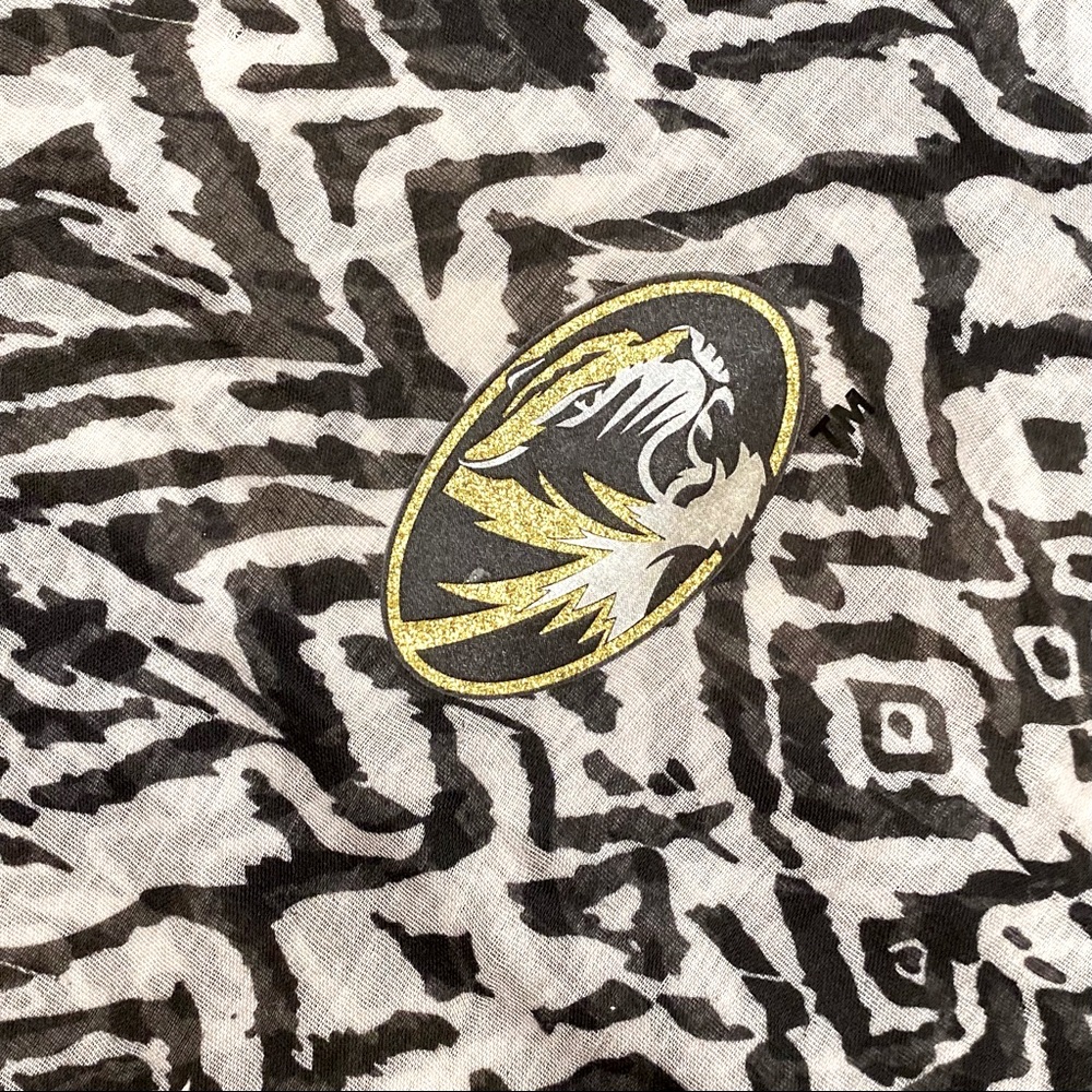 MIZZOU Infinity Scarf Missouri Tiger Black & Gray - Picture 2 of 5